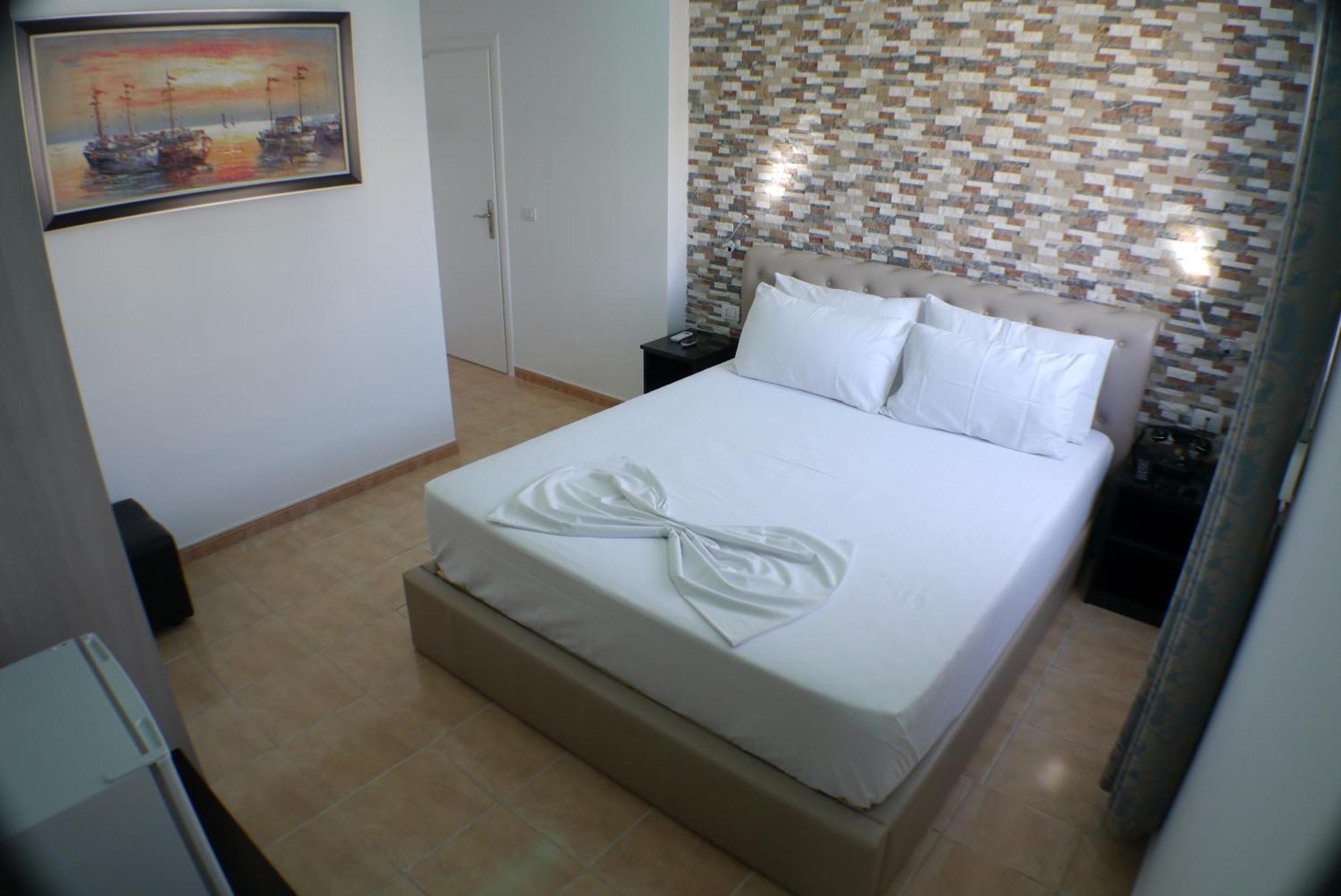 Espana Aparthotel Škalngur Dış mekan fotoğraf