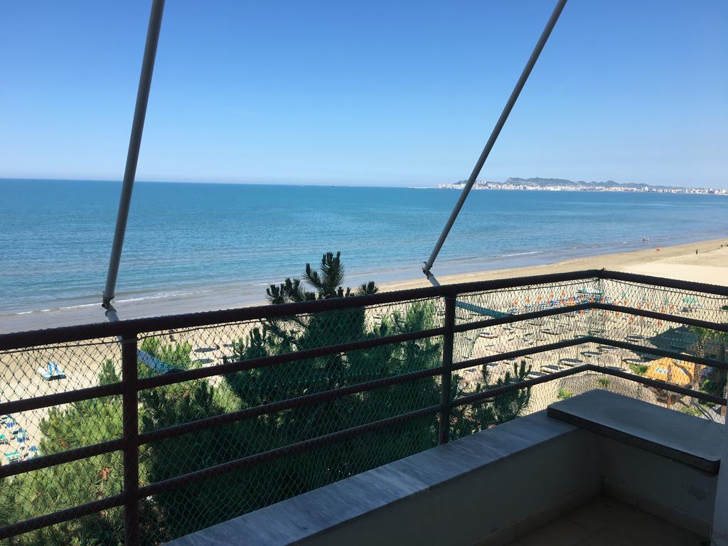Espana Aparthotel Škalngur Dış mekan fotoğraf