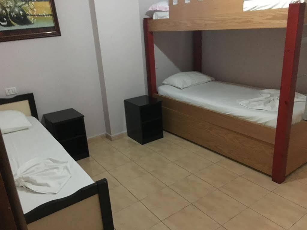 Espana Aparthotel Škalngur Dış mekan fotoğraf